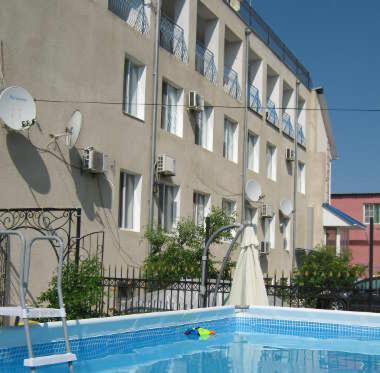 Admiral Nelson Hotel Skadovs'k Exterior photo